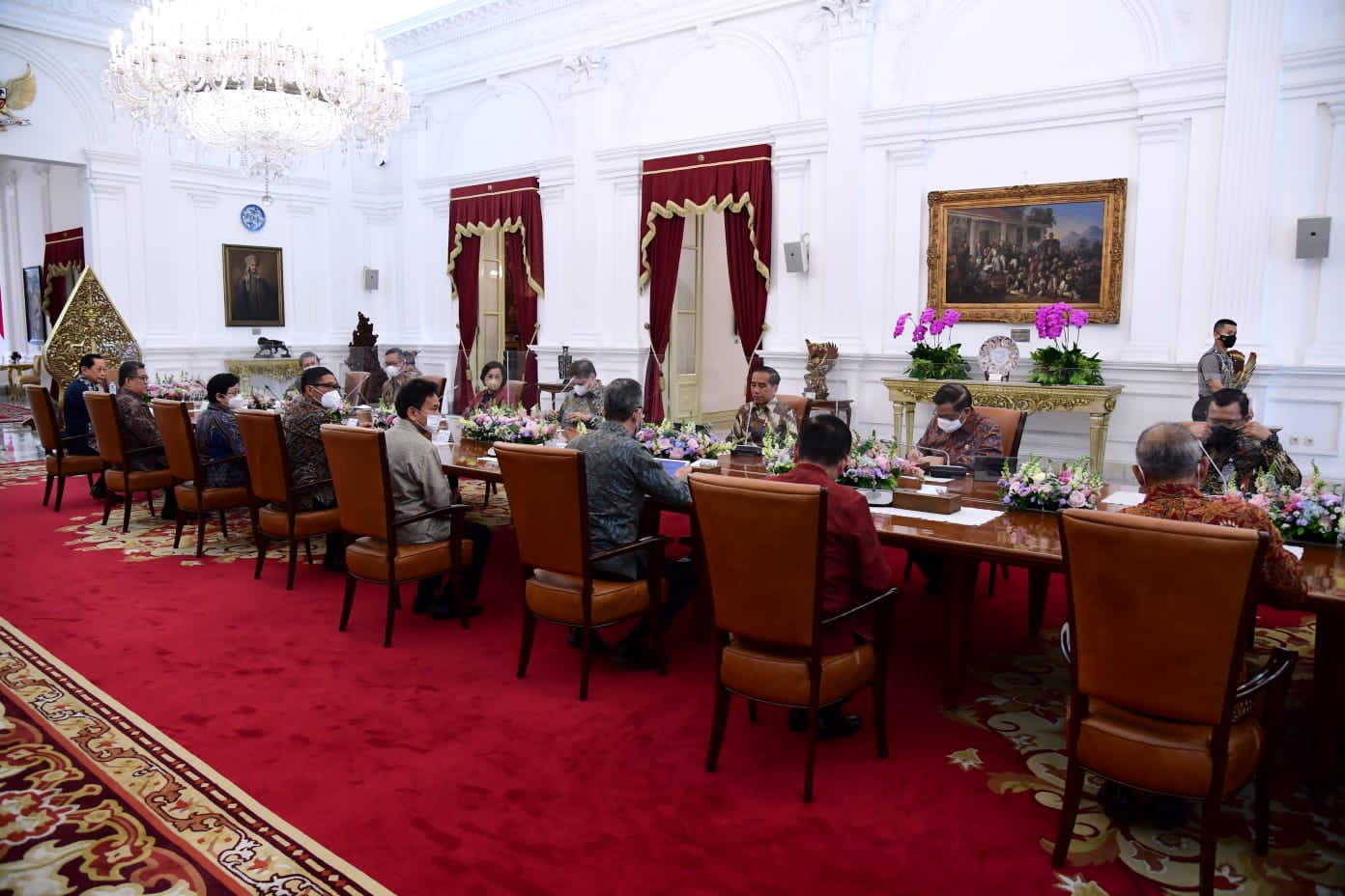 Presiden Jokowi Bertemu Perwakilan Industri Jasa Keuangan di Istana Merdeka