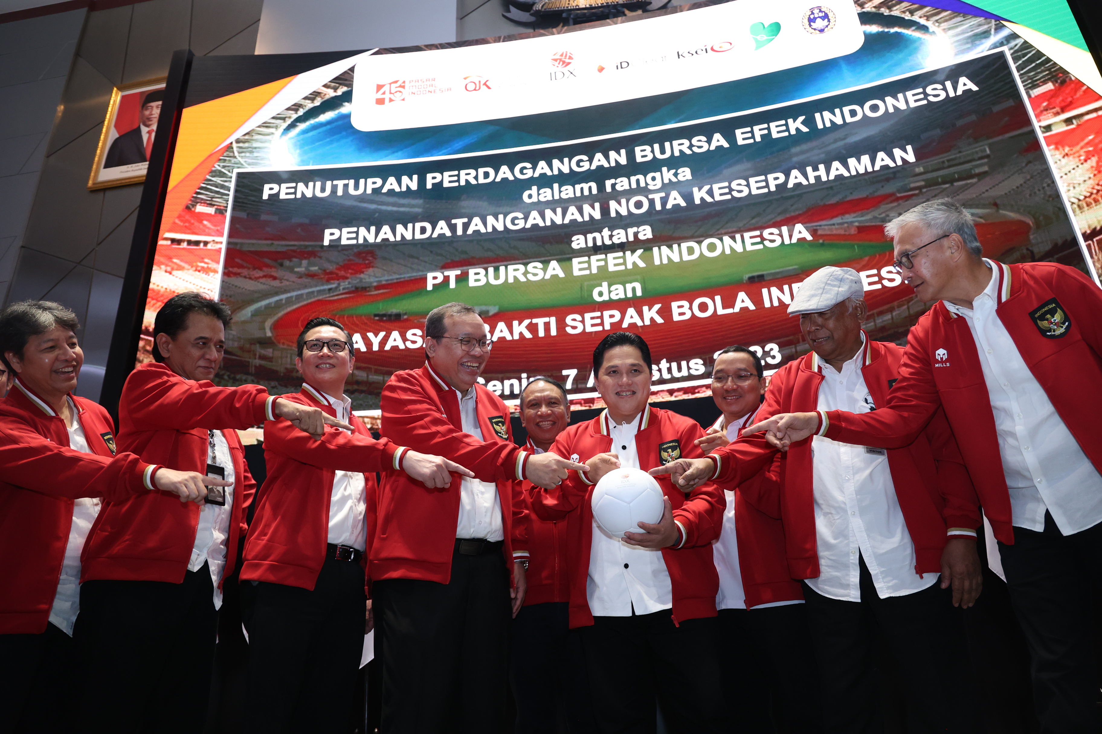 Komitmen Bersama BEI dan Yayasan Bakti Sepak Bola Indonesia untuk Literasi Pasar Modal