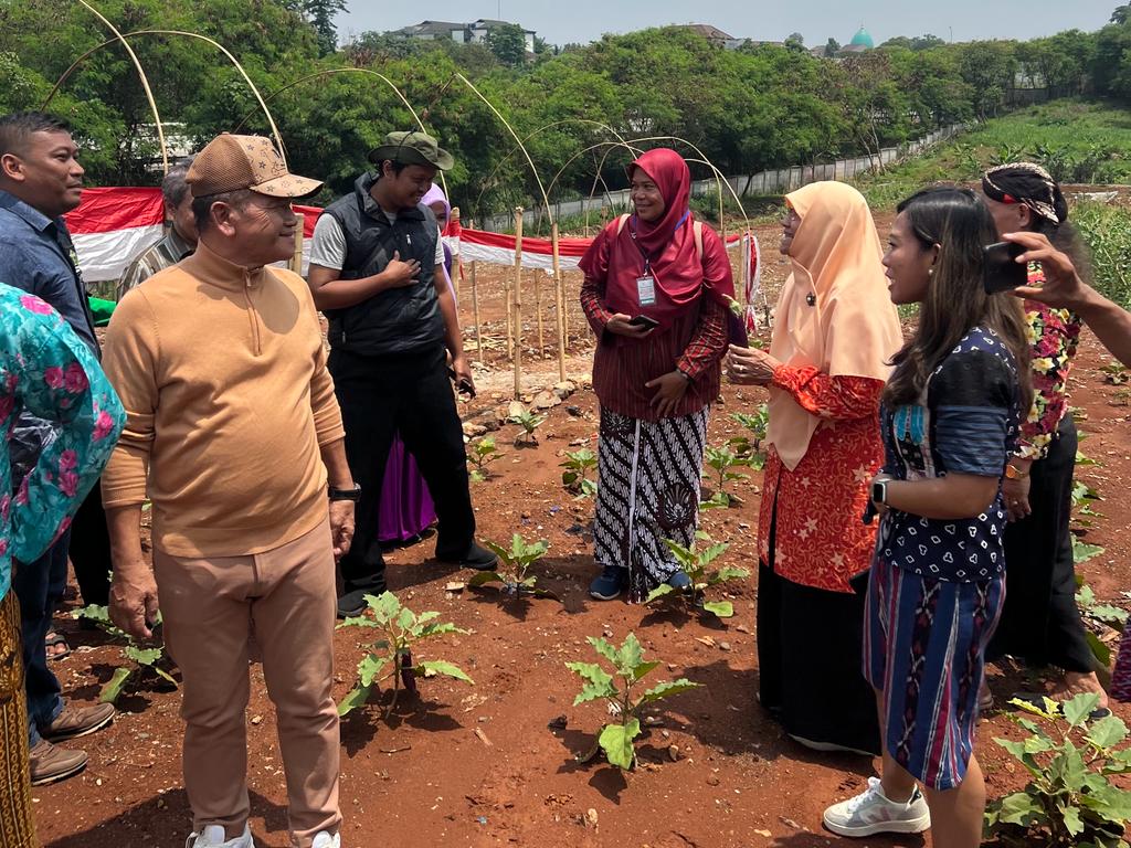 Bantu Warga Depok, PP Presisi  Gelar Program Urban Farming