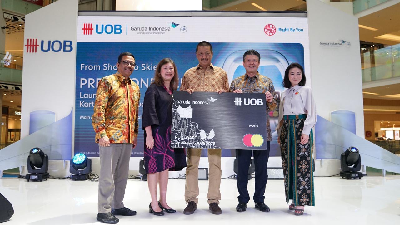 Garuda Indonesia dan UOB Indonesia Luncurkan “Garuda Indonesia UOB Card”