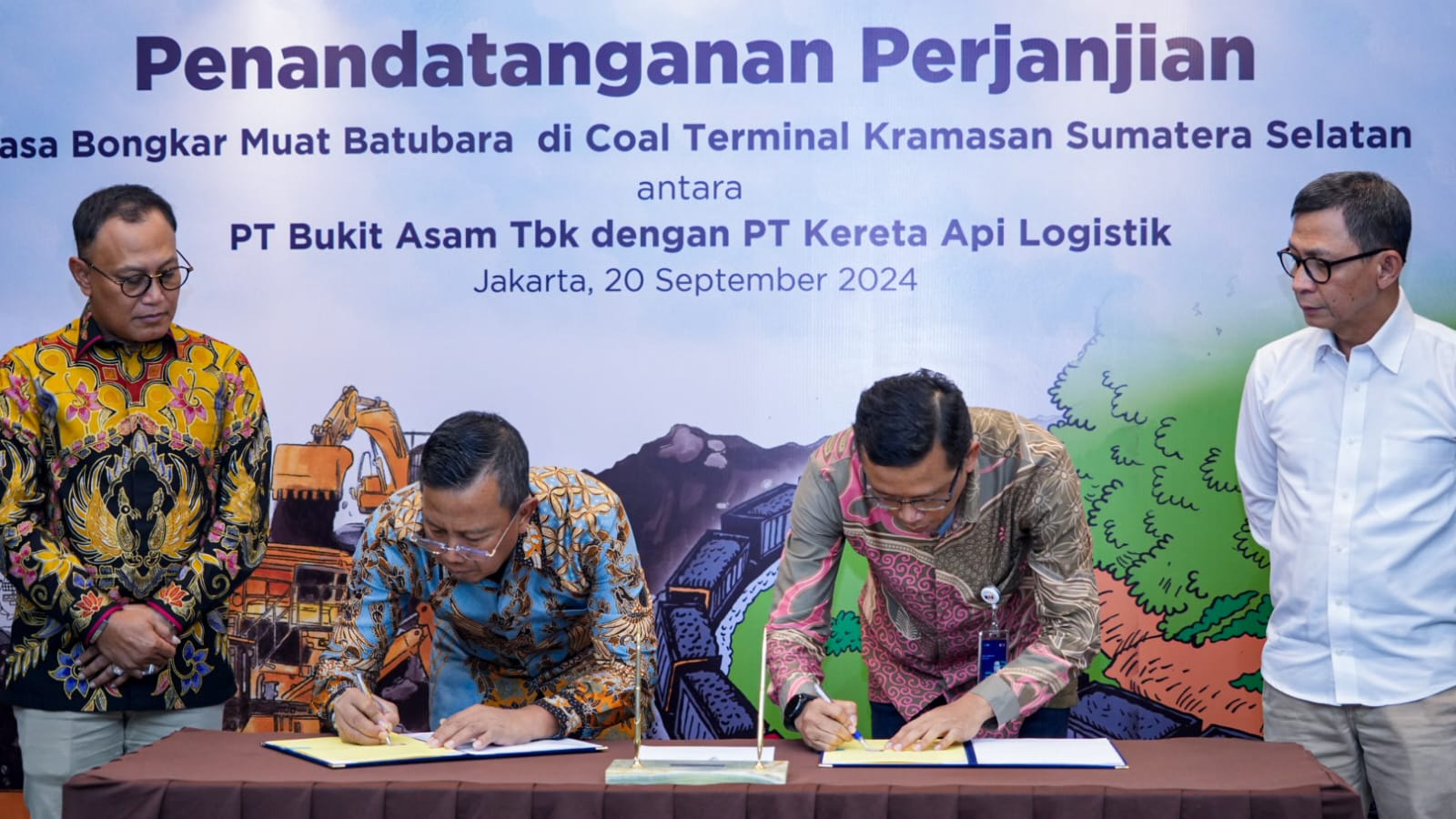 Bukit Asam dan KAI Logistik Kolaborasi, Bongkar Muat Batu Bara Makin Ngebut!