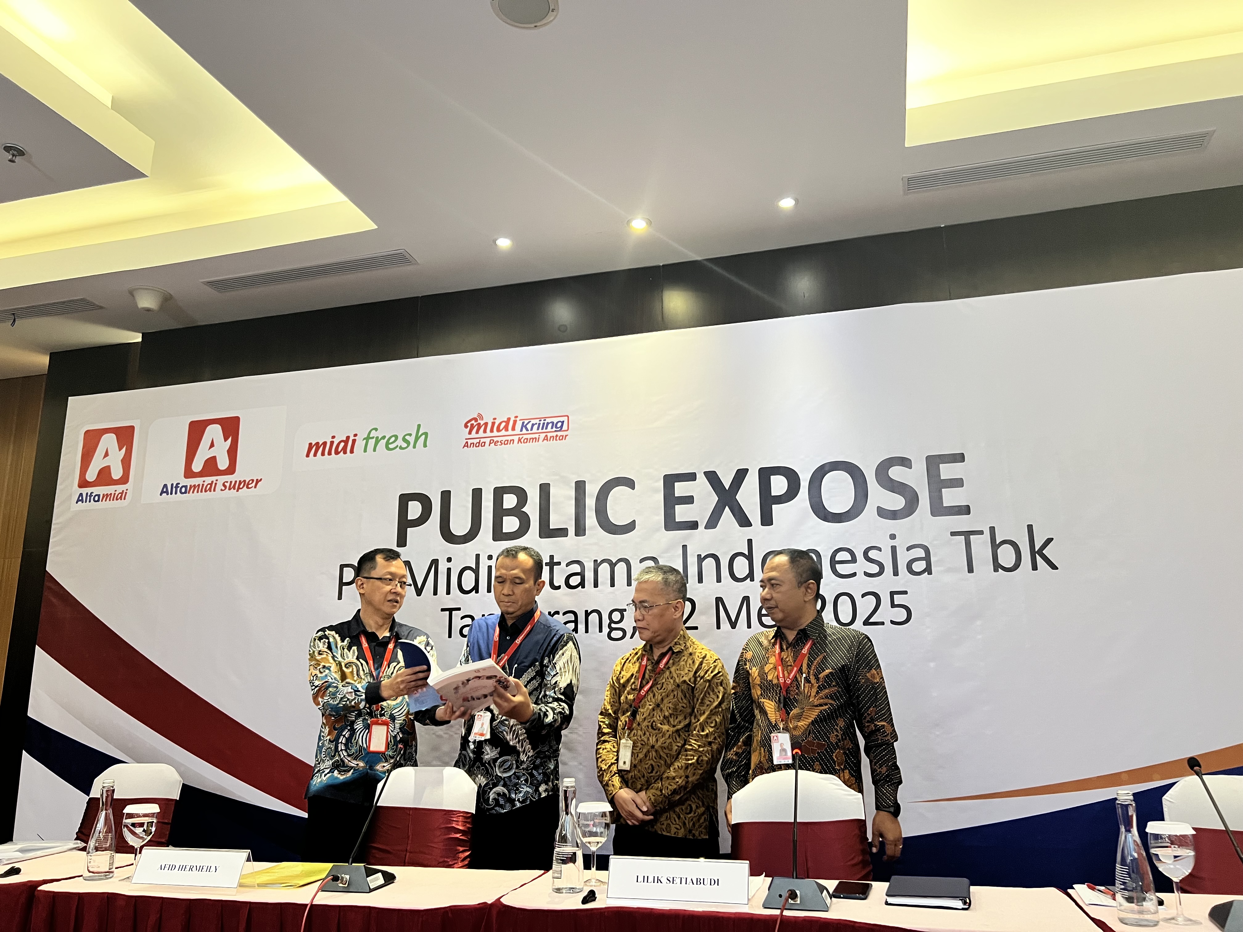 Cuan Makin Tebal! MIDI Bagi Dividen Rp245,7 Miliar, Naik 58% dari Tahun Lalu!
