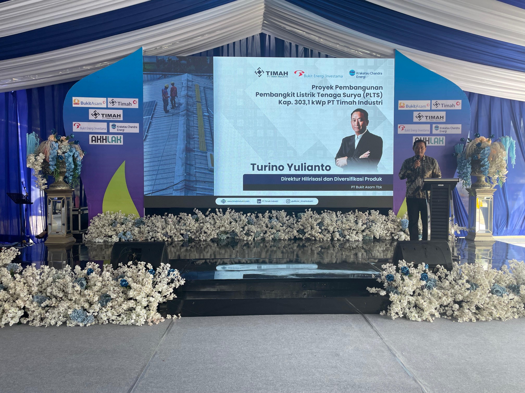 Dukung Energi Bersih, PTBA Resmikan PLTS Timah Industri di Cilegon!