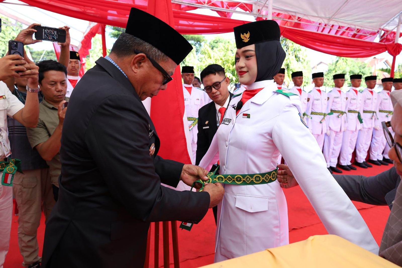 Paskibra Bulukumba Dikukuhkan, Siap Kibarkan Bendera di HUT RI 80