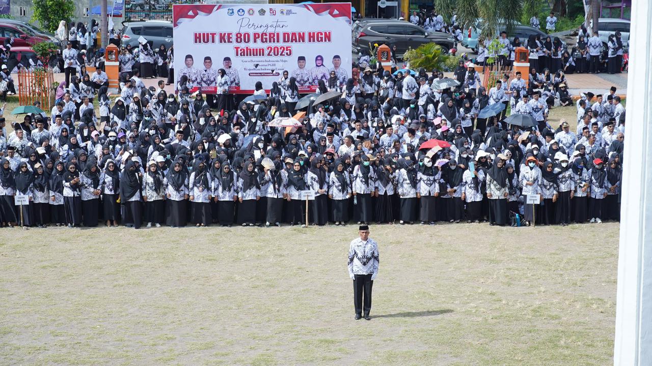 Bupati Bulukumba Andi Utta Lantik Koperasi Lentera Merah Putih di Puncak HUT PGRI 2025