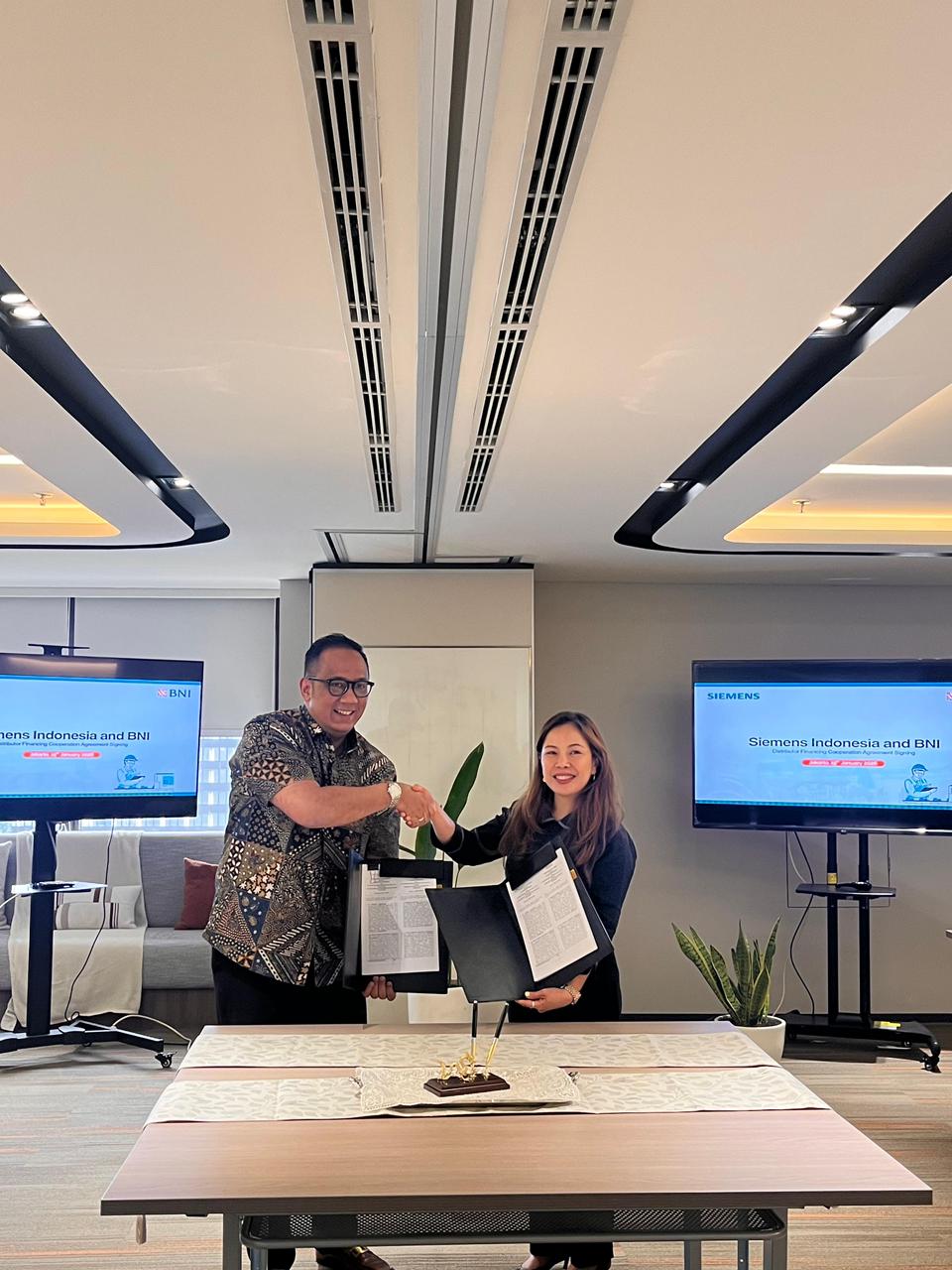 Dukung Kelistrikan Nasional, BNI Guyur Ekosistem Siemens Indonesia Kredit Rp300 Miliar