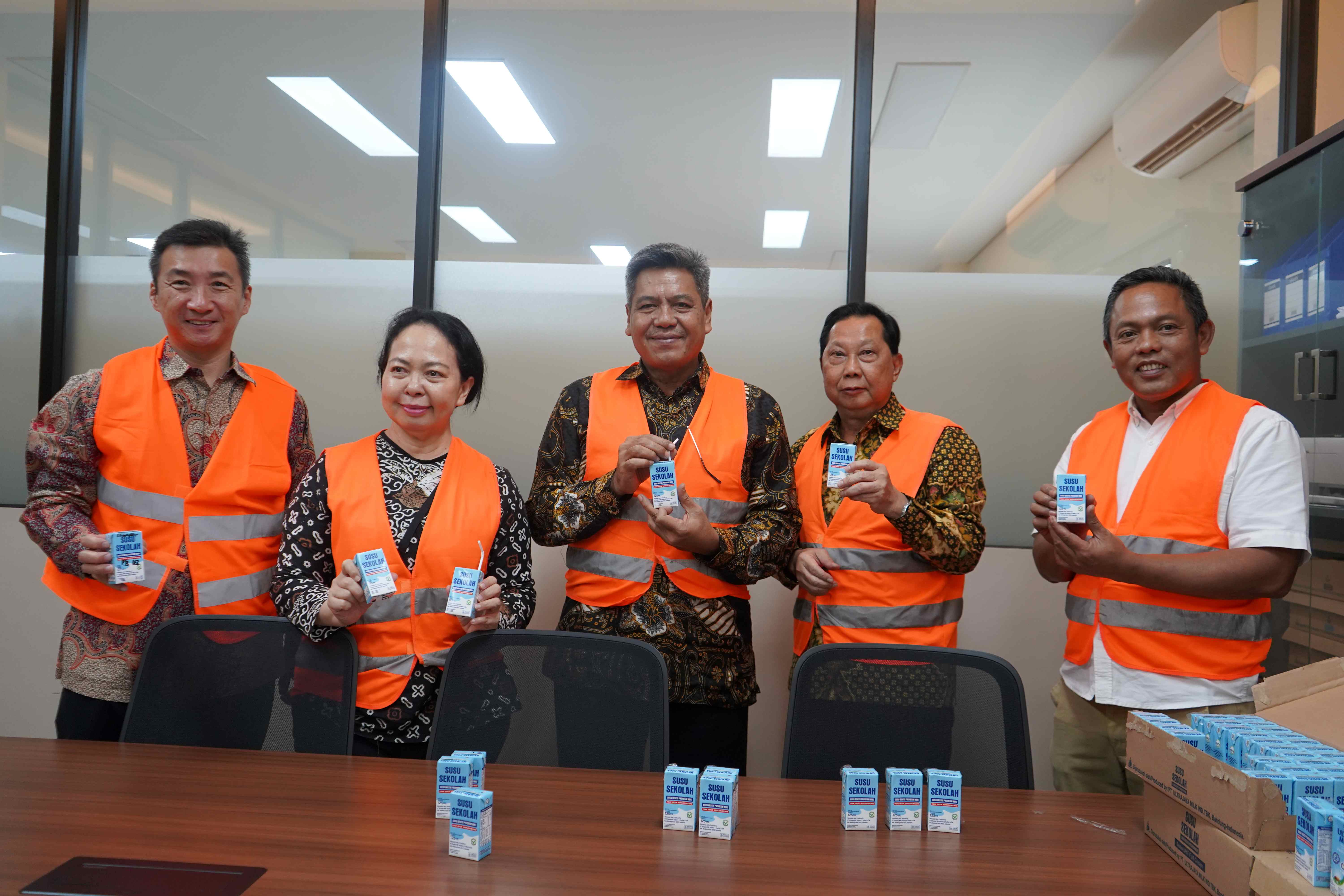 Dukung Program Makan Bergizi Gratis, Ultrajaya (ULTJ) Investasi Rp1,14 Triliun