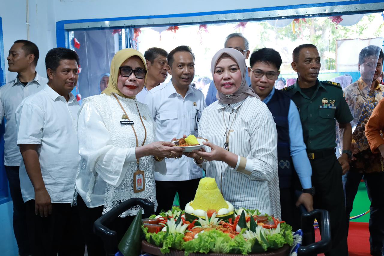 Bupati Bulukumba Resmikan Dapur MBG, Target Tekan Pengangguran dan Beban Orang Tua