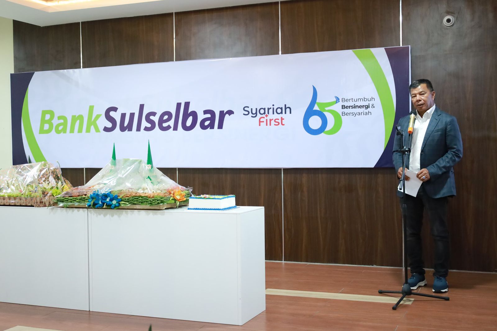 HUT Bank Sulselbar ke-65, Andi Utta Ajak Warga Bulukumba Berani Jadi Pengusaha