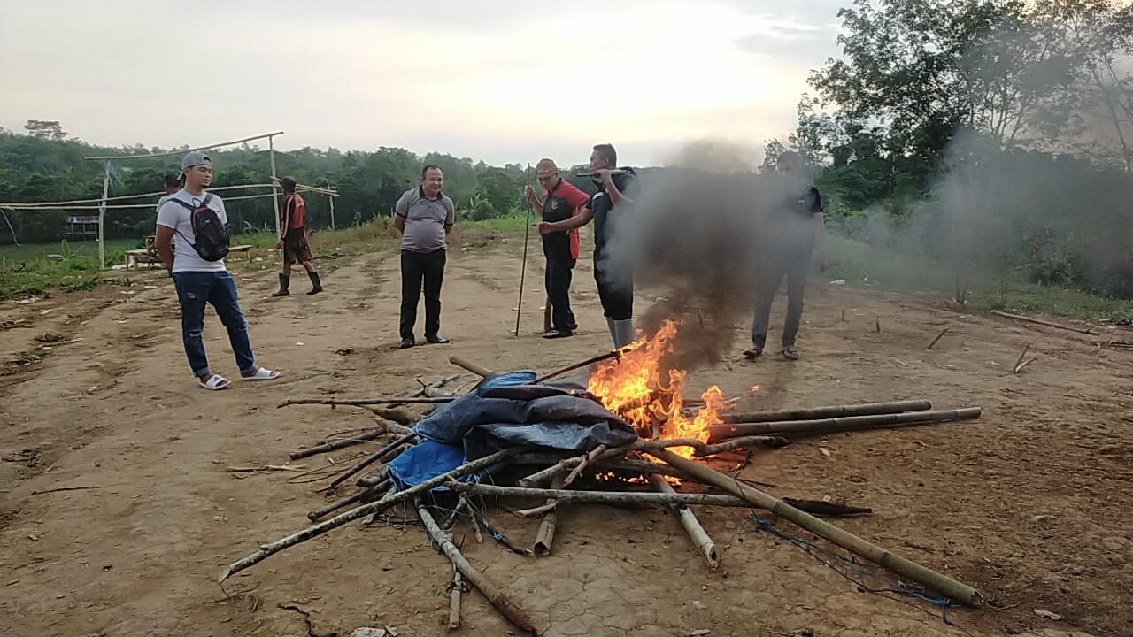 Polsek Bulukumpa Obrak-abrik Arena Judi Sabung Ayam, Tekad Berantas Praktik Haram hingga Akar-akarnya