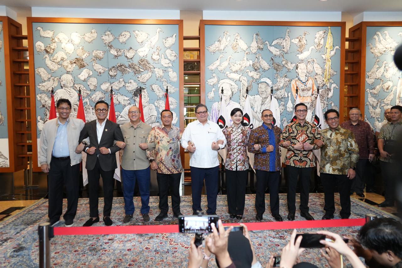 Pemerintah Pastikan Operasional Bursa Berjalan Normal, Friderica Pimpin OJK dan Jeffrey Pjs Dirut BEI