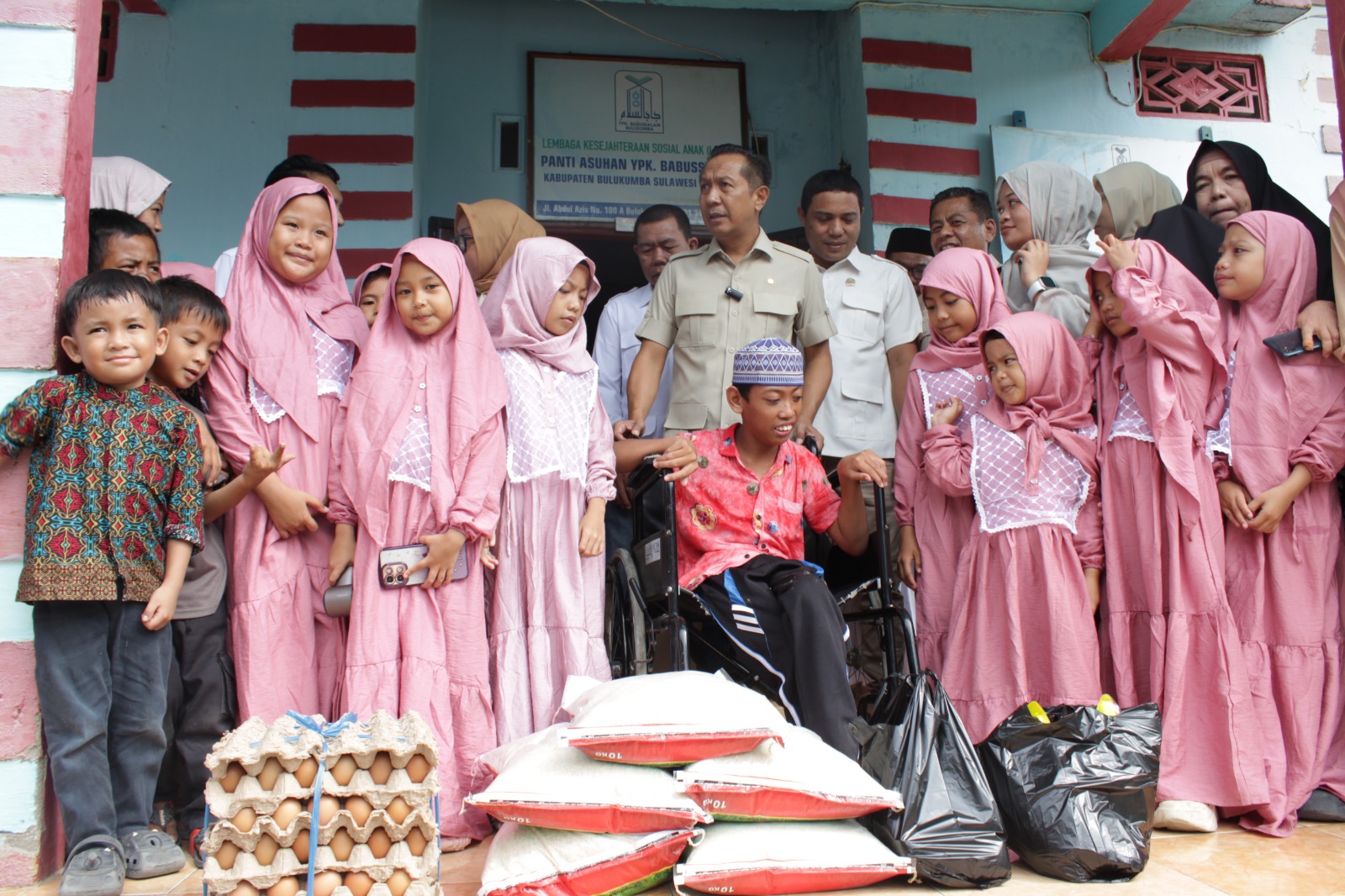 HUT Gerindra ke-18, Syahruni Haris: Politik Harus Menyentuh Rakyat