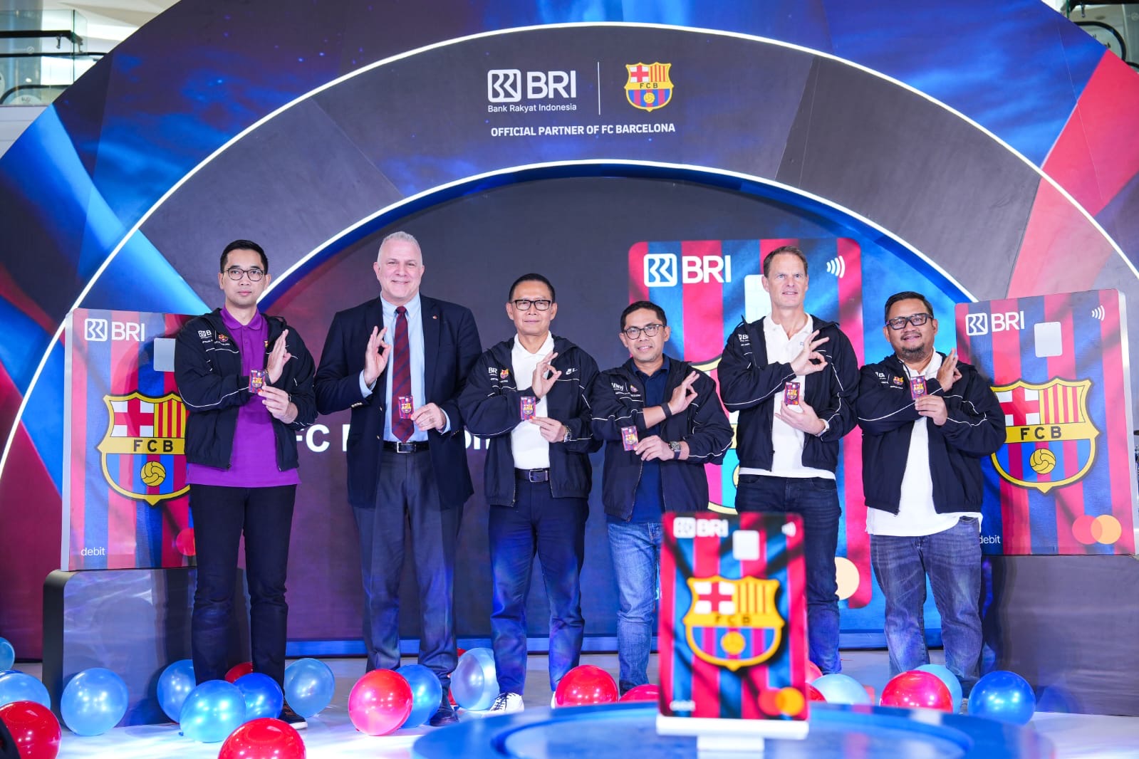 Bidik 28 Juta Penggemar, BRI Luncurkan Kartu Debit Edisi Khusus FC Barcelona