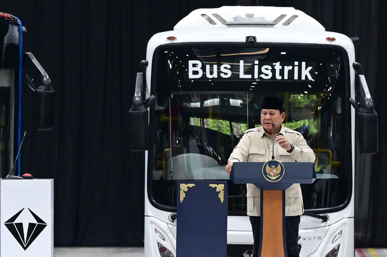 Resmikan Pabrik Kendaraan Listrik VKTR, Prabowo: Ini Tonggak Industrialisasi Nasional