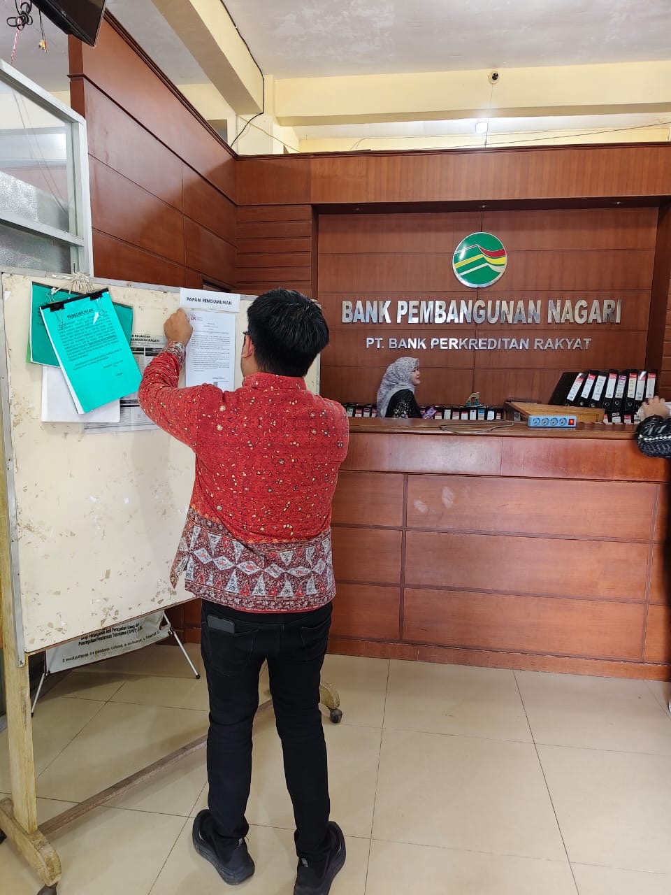 Menjaga Kepercayaan Masyarakat, OJK Cabut Izin Usaha BPR Pembangunan Nagari