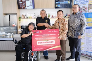 HUT ke-65, Bank Jakarta Berdayakan Difabel Lewat Bantuan Pelatihan