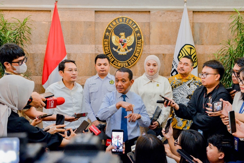 Bahlil Tunda Kenaikan Tarif PNBP Mineral, Pemerintah Jaga Iklim Investasi